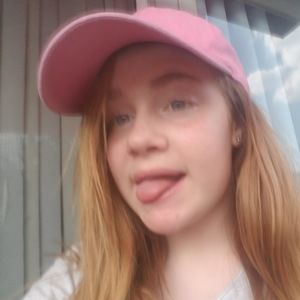 Meet your Posher, Elle